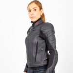 mejor-chaqueta-moto-mujer-hoy